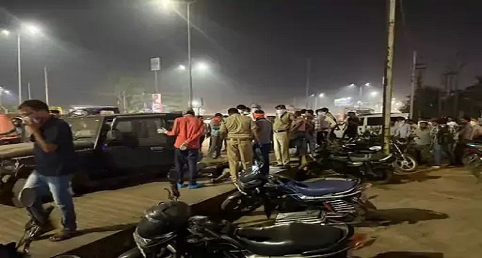 Raipur Crime News: टाटीबंध में खड़ी ब्लैक थार से मिली सड़ी-गली अर्धनग्न लाश, इलाके में मचा हड़कंप