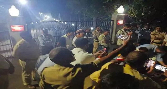 गुरु घासीदास यूनिवर्सिटी विवाद: छात्र निष्कासन पर NSUI का बवाल, कुलपति निवास के बाहर जोरदार प्रदर्शन