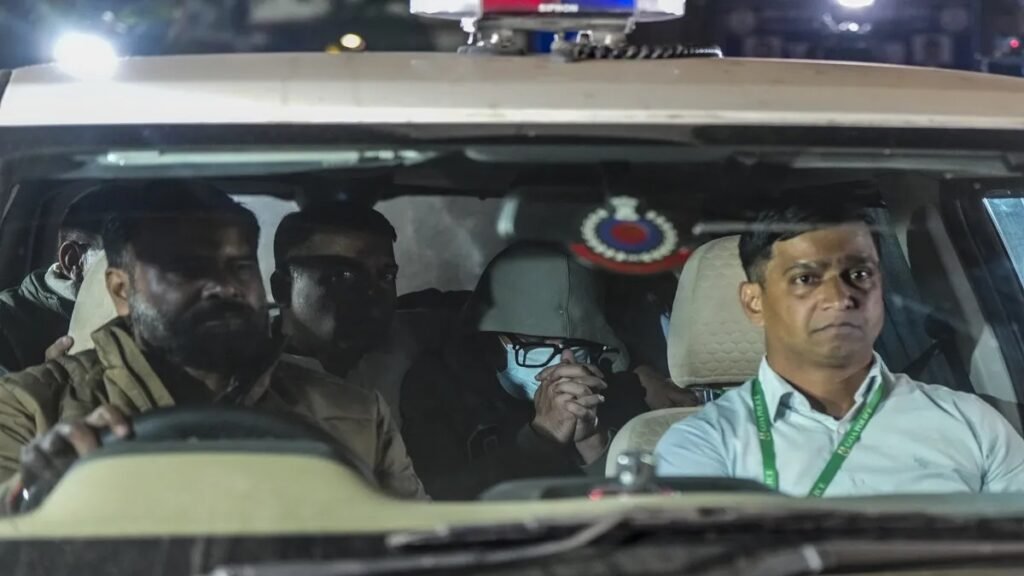 Goa Night Club Fire : फरार लूथरा ब्रदर्स को थाईलैंड से भारत लाया गया, गोवा अदालत में पेशी