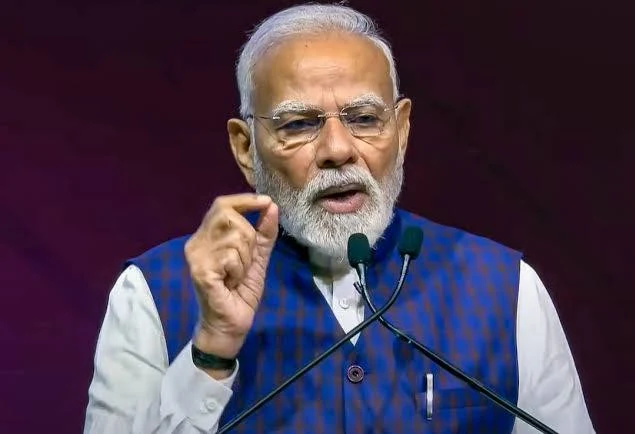 53 लाख MT पेट्रोलियम उपलब्ध, अब 41 देशों से कर रहे एनर्जी इंपोर्ट’; लोकसभा में बोले PM मोदी