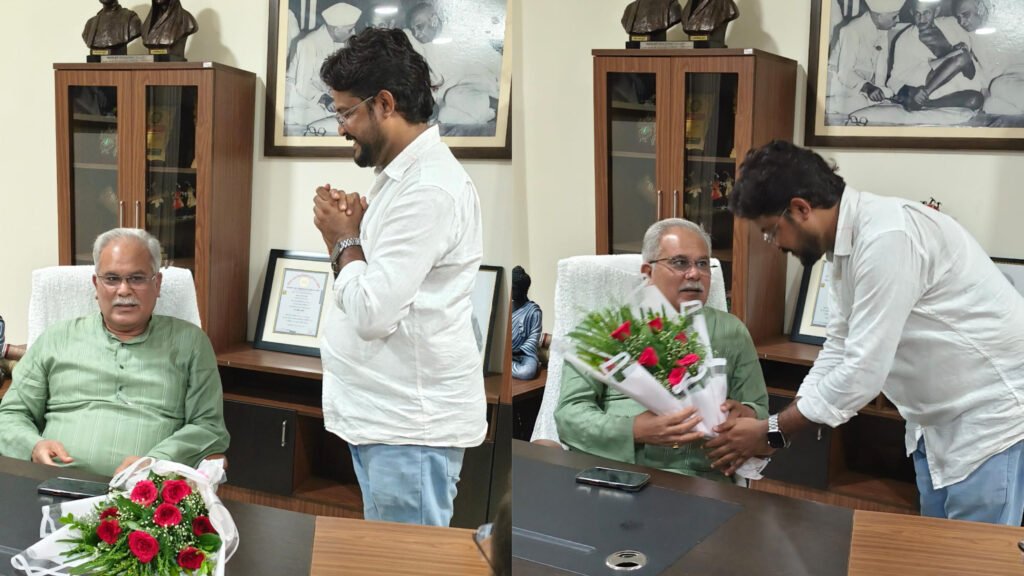 रायपुर: ओबीसी कांग्रेस के नवनियुक्त अध्यक्ष लक्ष्मण सेन ने पूर्व सीएम भूपेश बघेल से की सौजन्य मुलाकात, लिया आशीर्वाद