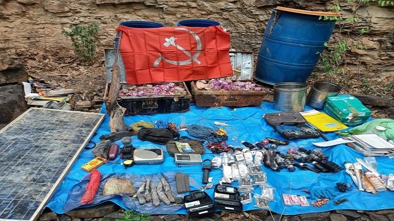 Chhattisgarh News : जंगल से नक्सलियों का बड़ा जखीरा बरामद, CRPF-पुलिस ने IED और UBGL राउंड किए जब्त