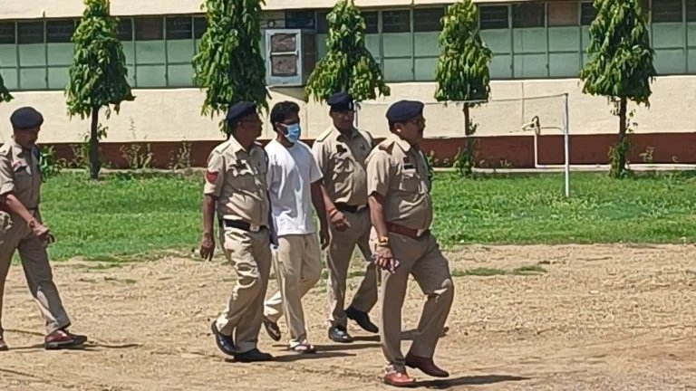 NEET UG 2026 री-एग्जाम: सेंट्रल जेल में बंद आरोपी भी देगा परीक्षा, स्पेशल टीम पहुंची सेंटर