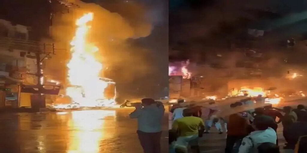 Raipur Fire Incident: हार्डवेयर शॉप में भीषण आग, ऑक्टोपस बार समेत 3 दुकानें जलकर राख; देर रात मची अफरा-तफरी