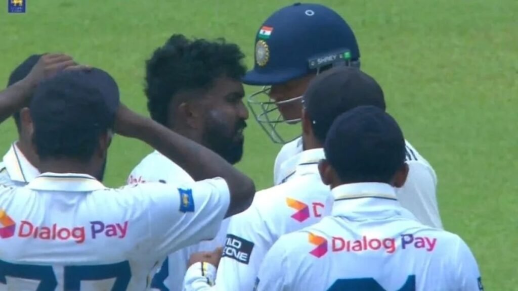 IND vs SL: दूसरे टेस्ट में गरमाया माहौल! आउट होते ही यशस्वी जायसवाल का फूटा गुस्सा, श्रीलंकाई गेंदबाज से भिड़े