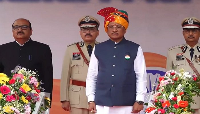 80th Independence Day: पुलिस परेड ग्राउंड में CM विष्णु देव साय ने फहराया तिरंगा, प्रदेशवासियों को दिया संदेश